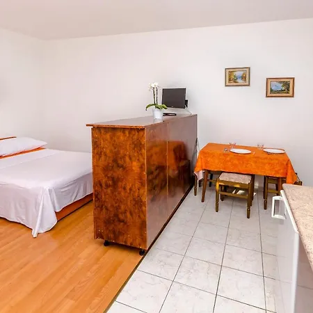 Tomislav Apartamento *