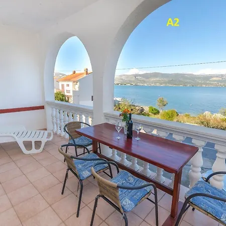 Tomislav Apartment *