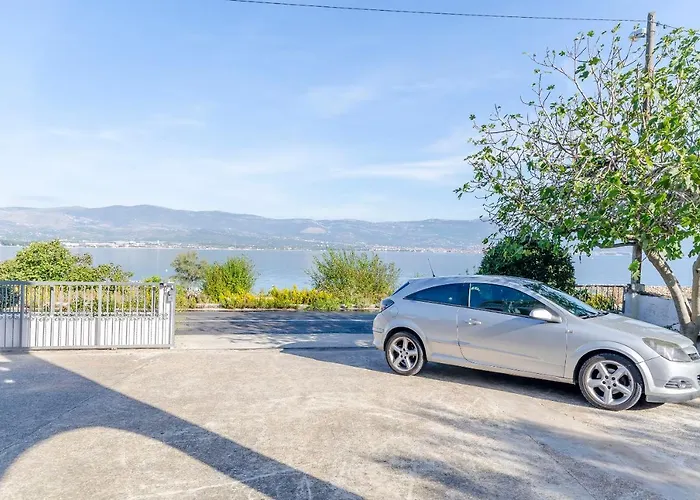 Tomislav Apartment Trogir