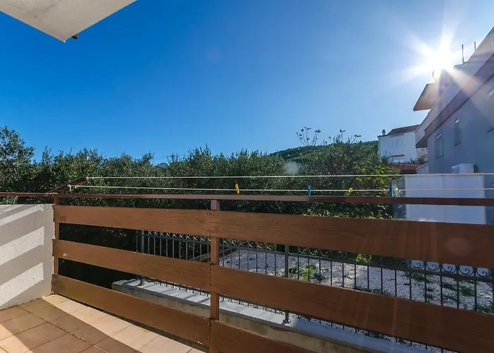 Tomislav Apartment *